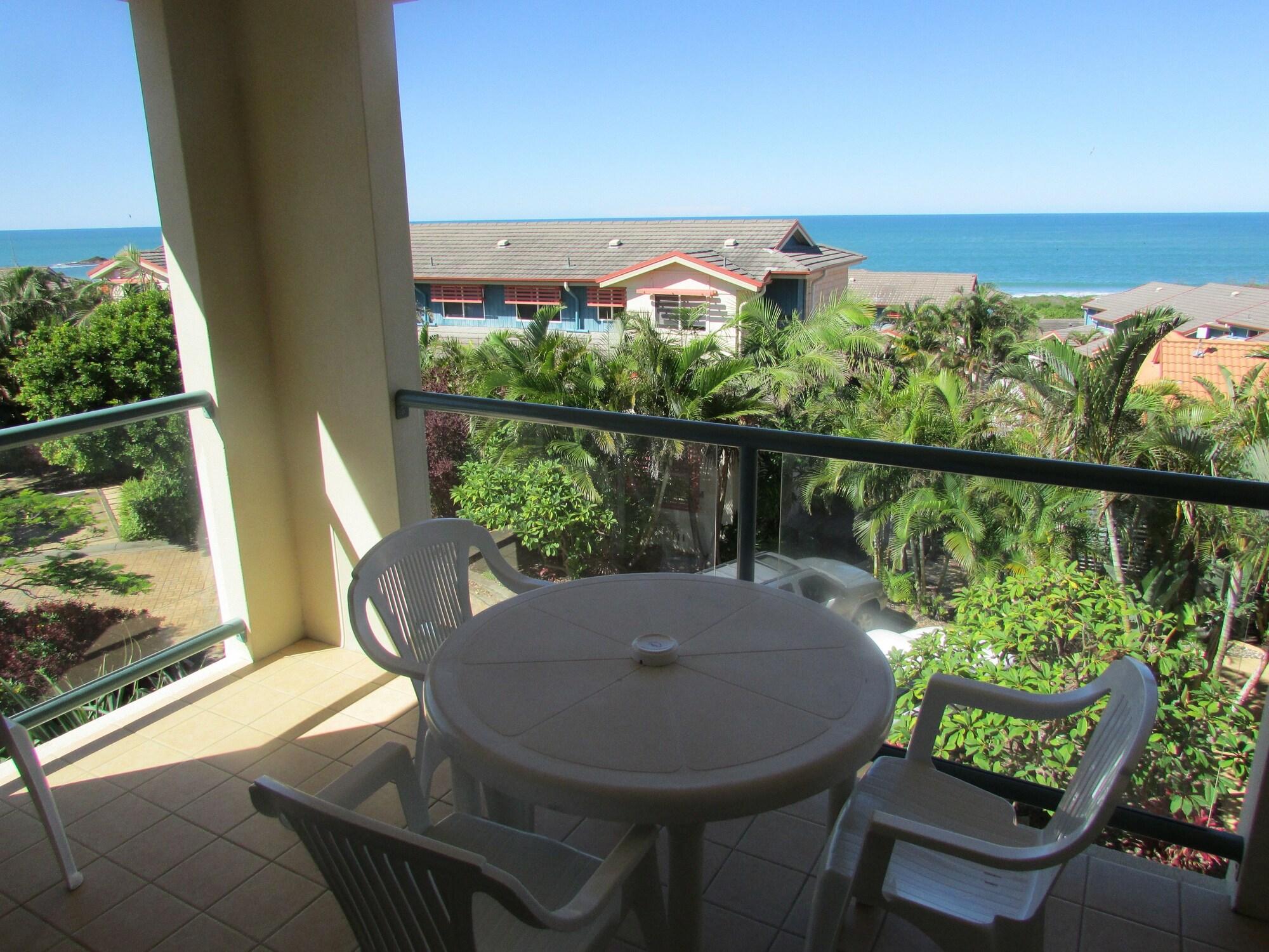 Aqualuna Beach Resort Sapphire Beach Exterior photo